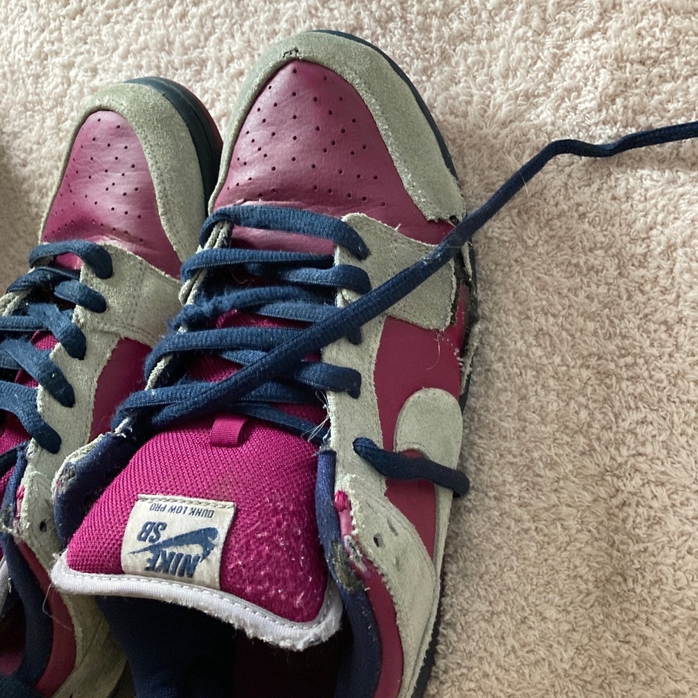 Size 10.5- Nike SB Dunk Low True Berry 2019 - Picture 2 of 4